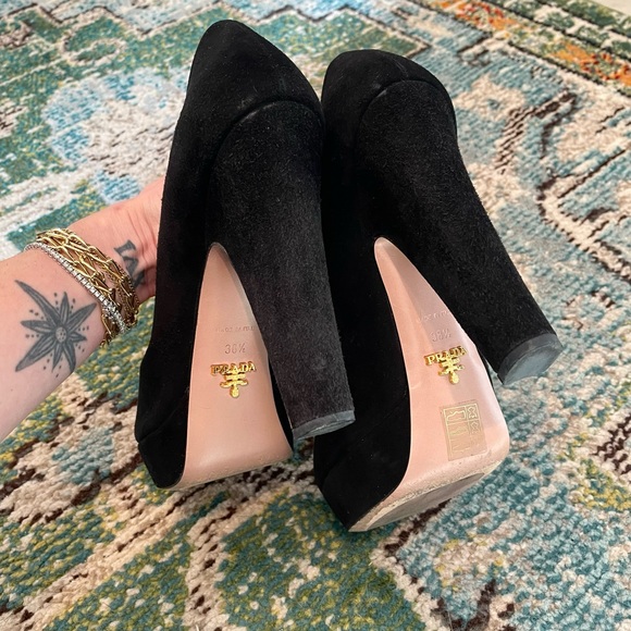 WORN ONCE Prada Suede Pumps - Picture 4 of 7